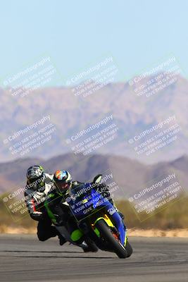 media/Mar-12-2022-SoCal Trackdays (Sat) [[152081554b]]/Turn 14 (10am)/